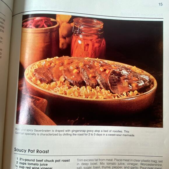 Better Homes and Gardens All Time Favorite Beef 1977 First Edition First Print - Picture 6 of 8